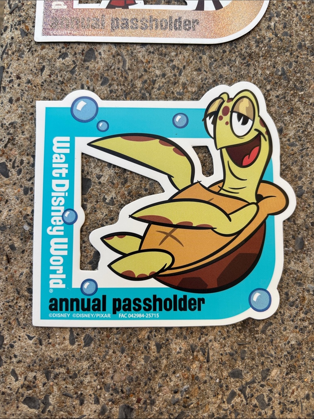 Disney Annual Passholder magnets (4) - Picture 3 of 6